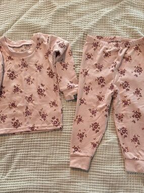 NWOT Pink Floral Kids Pajama Set - Soft Long Sleeve Top & Pants